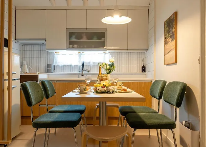 Yeoyu Apartment *